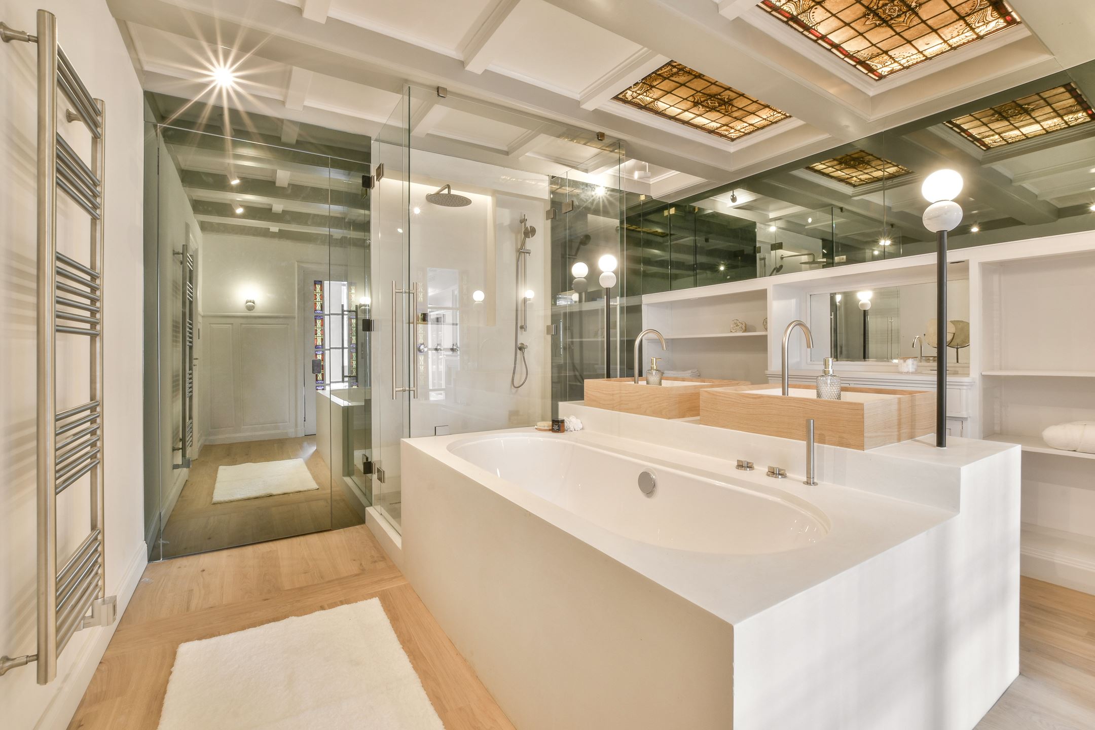 salle de bain contemporaine beige