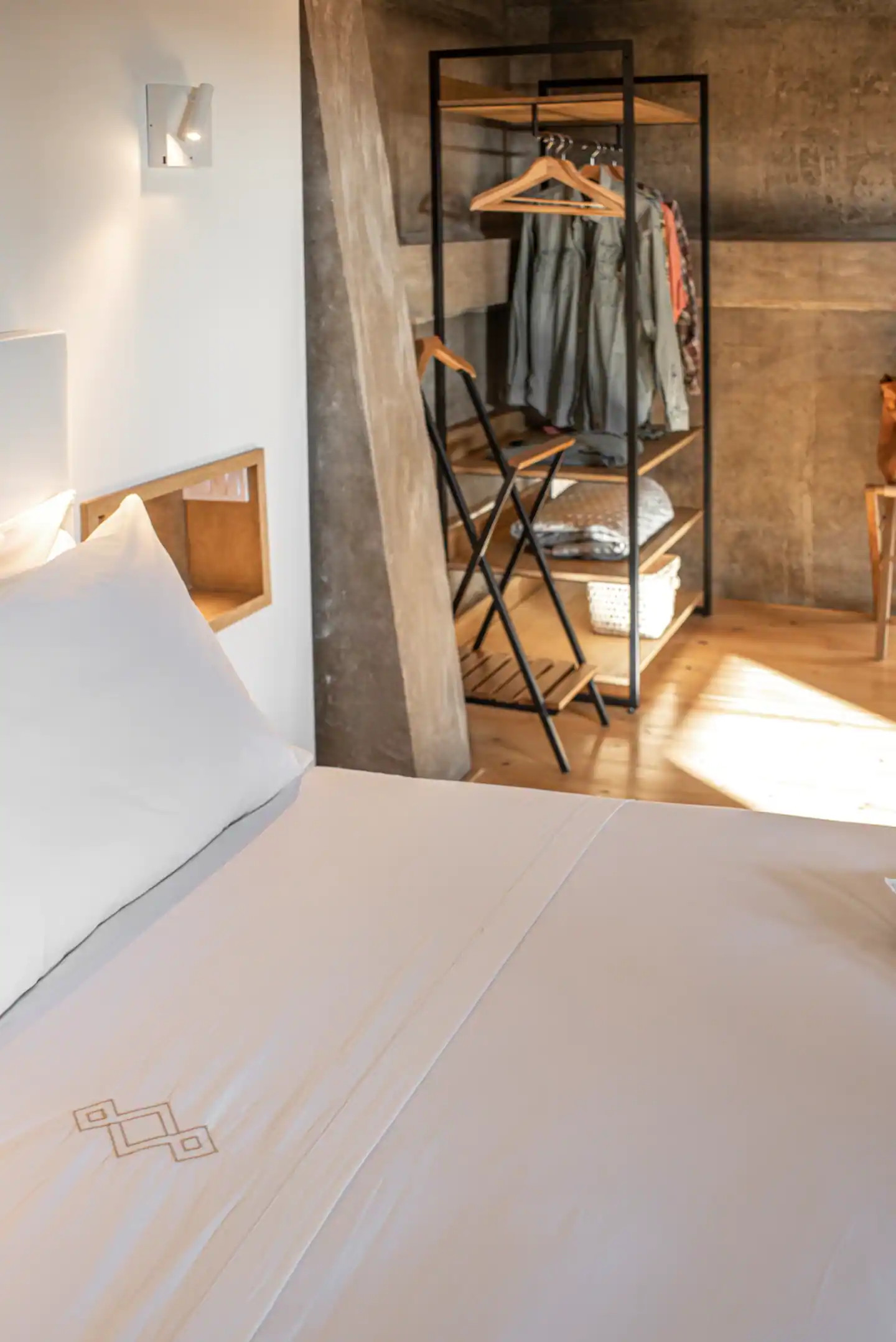 chambre avec dressing ouvert