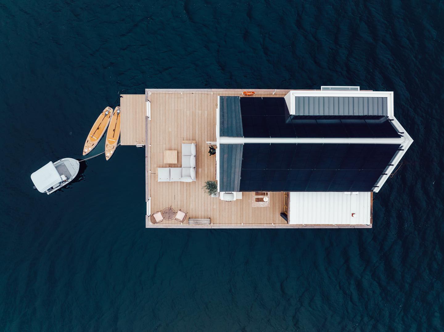 toiture avec panneaux solaires toiture avec panneaux solaires