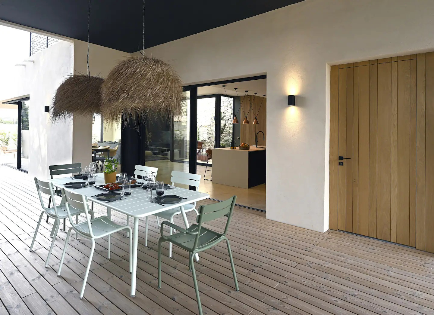 terrasse abritée bois maison architecte Villa Contemporelle