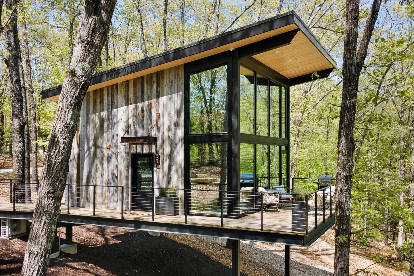 mini maison contemporaine vitrée