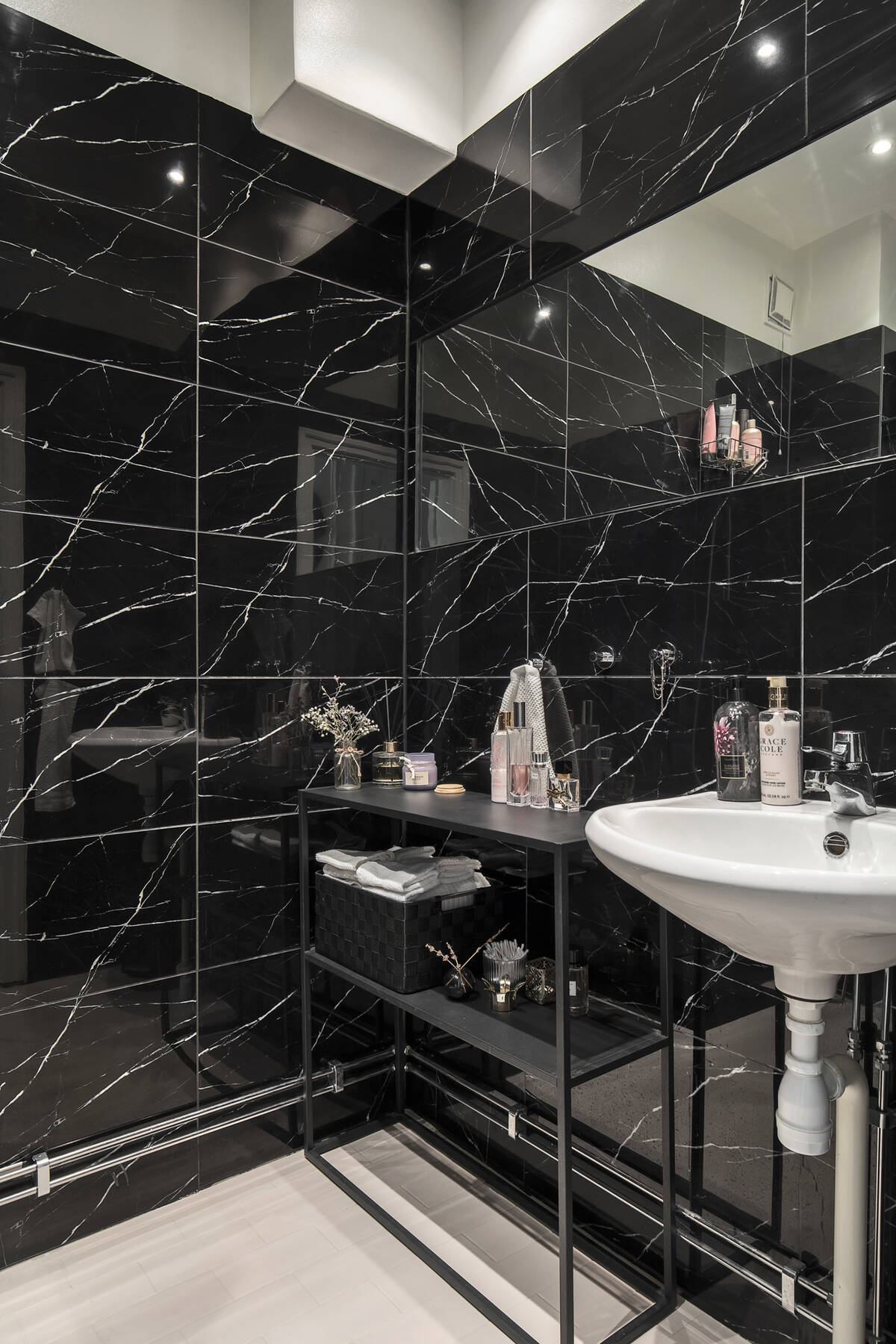 salle de bain marbre noir décoration contemporaine salle de bain marbre noir décoration contemporaine