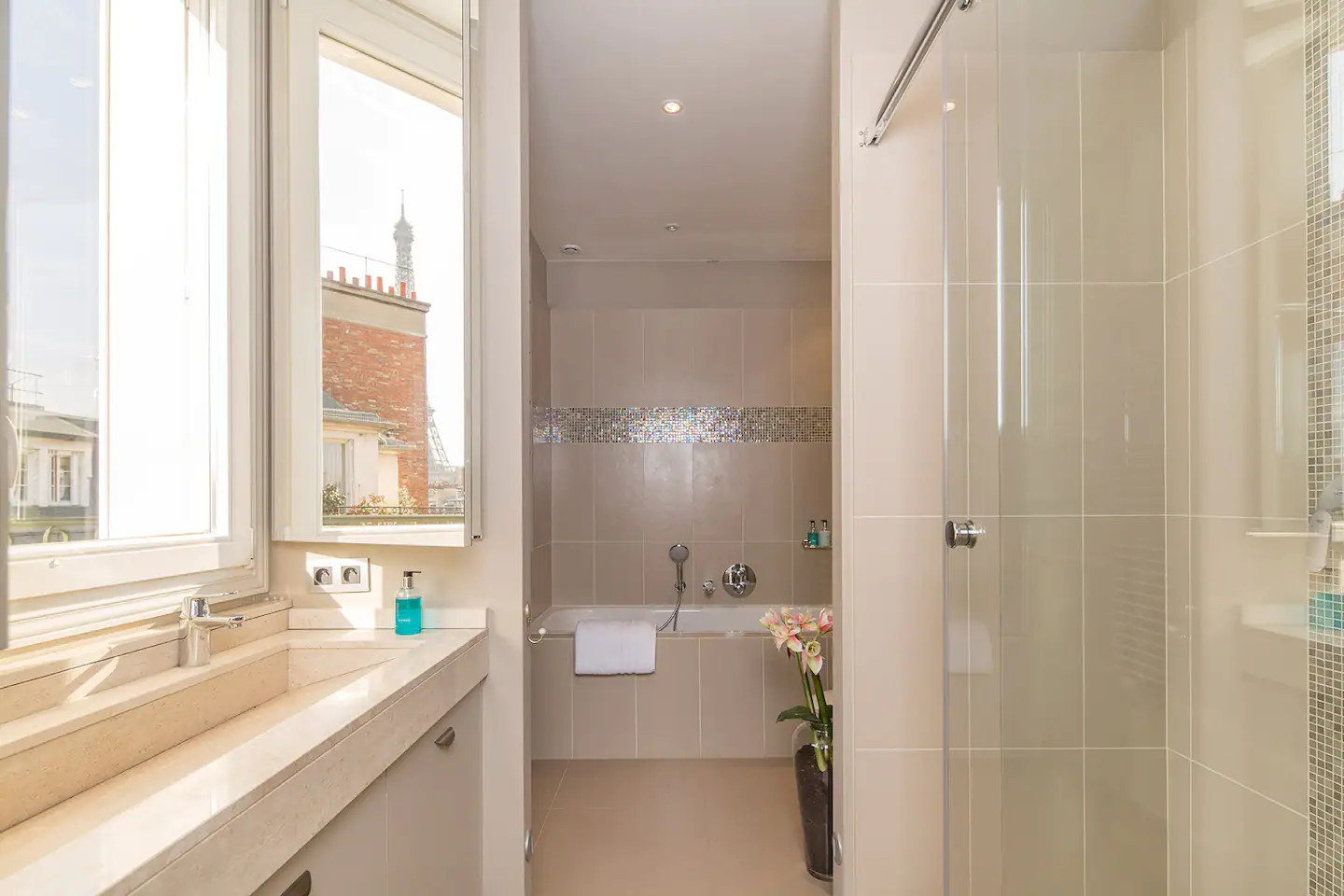 salle de bain contemporaine beige salle de bain contemporaine beige