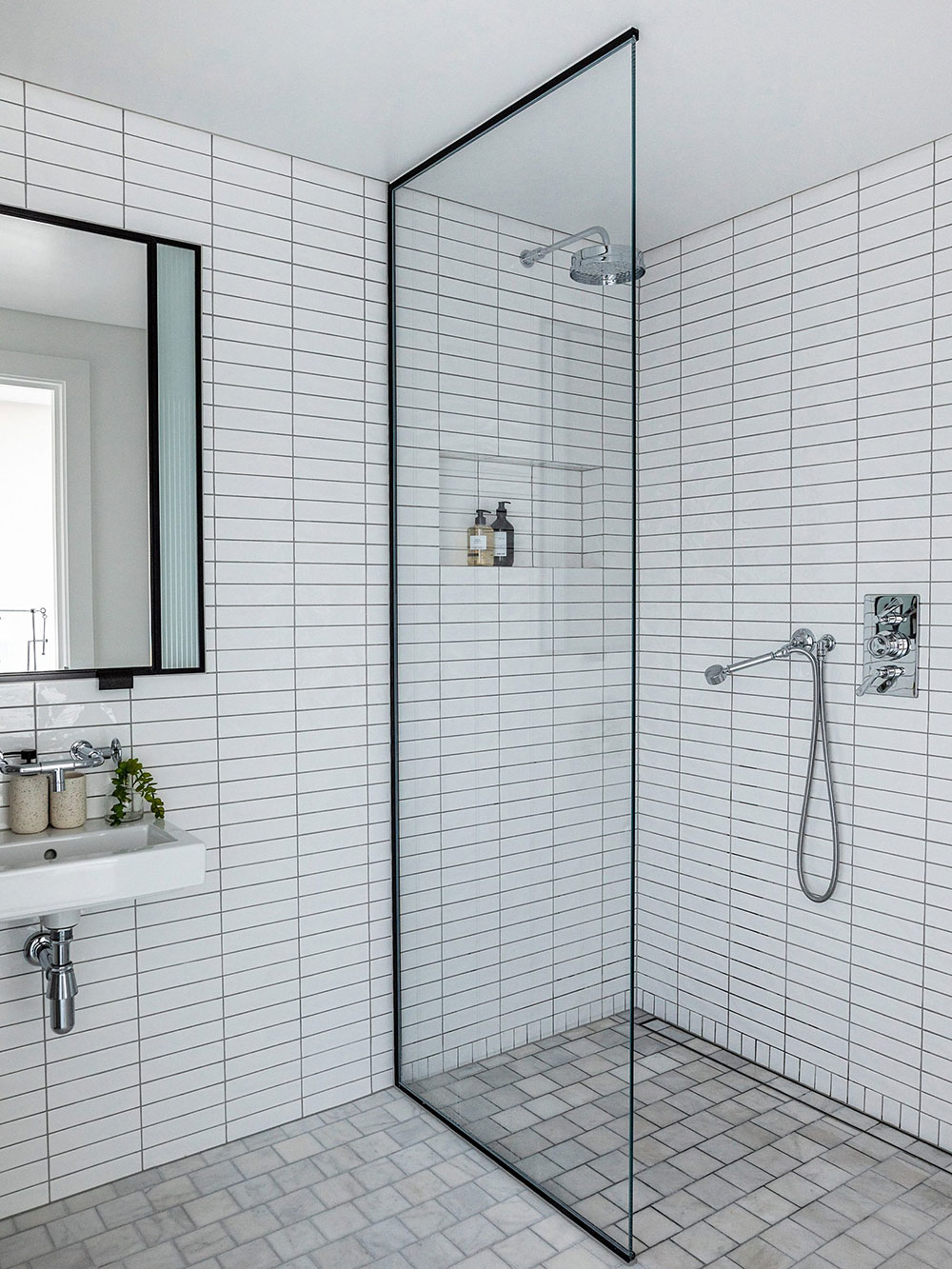 salle de bain carrelage blanc miroir Art Déco salle de bain carrelage blanc miroir Art Déco