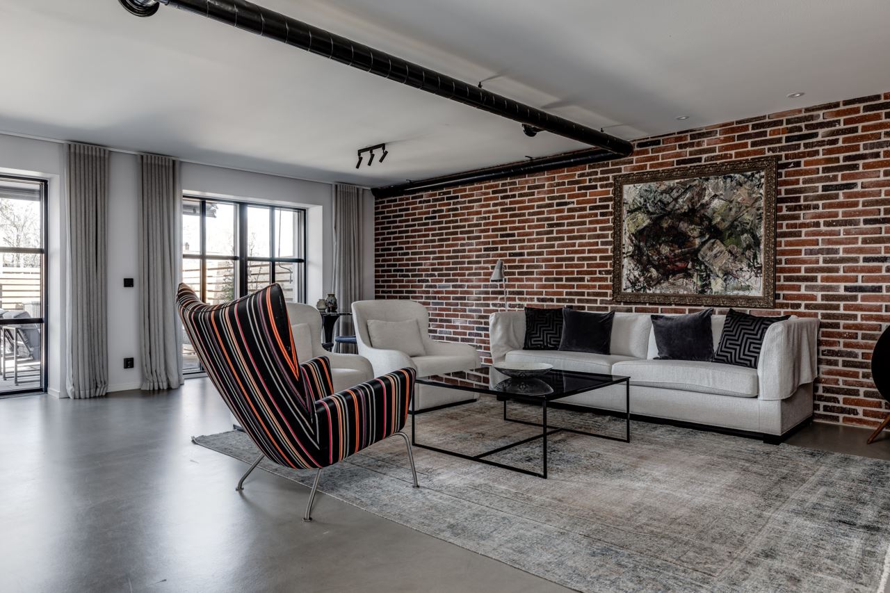 salon murs de briques