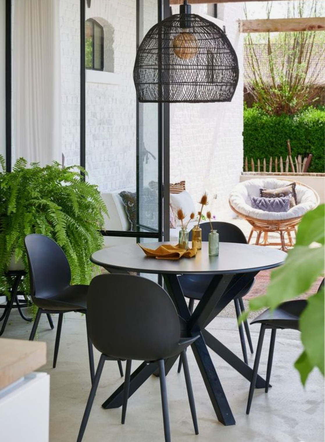salle à manger avec verrière
