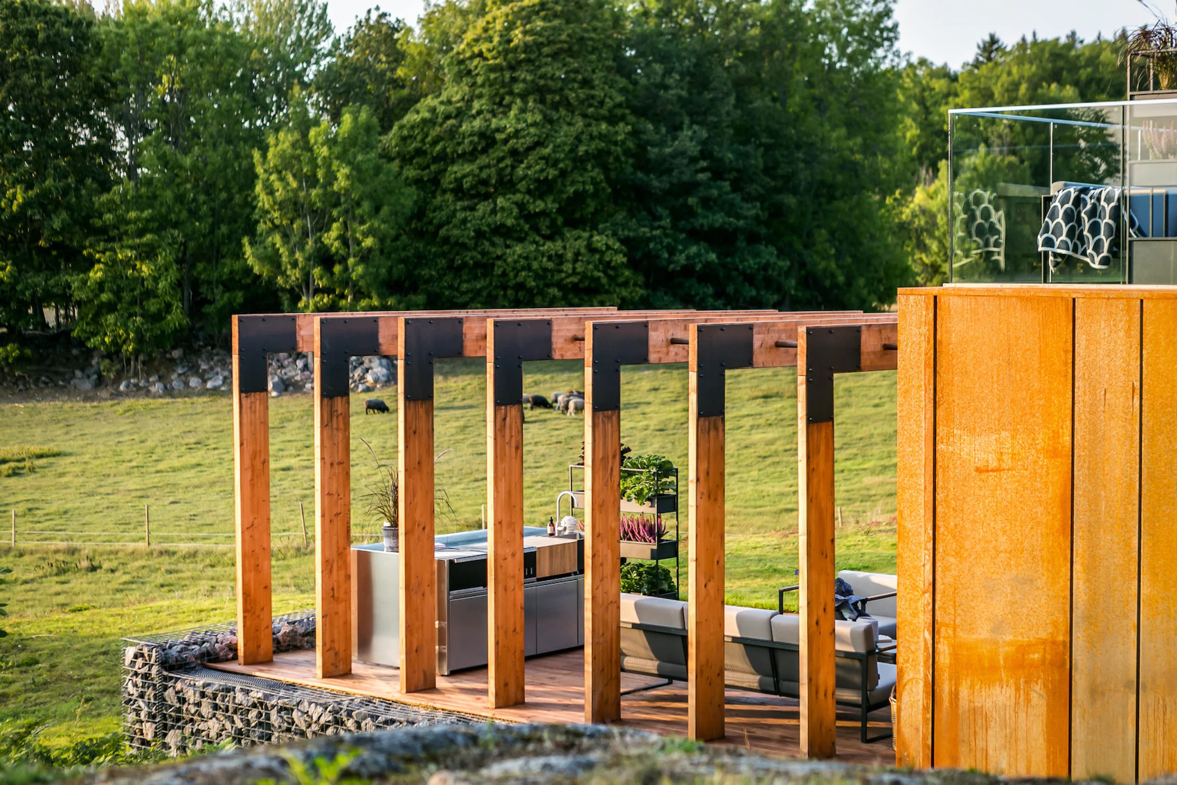 terrasse maison container avec pergola bois