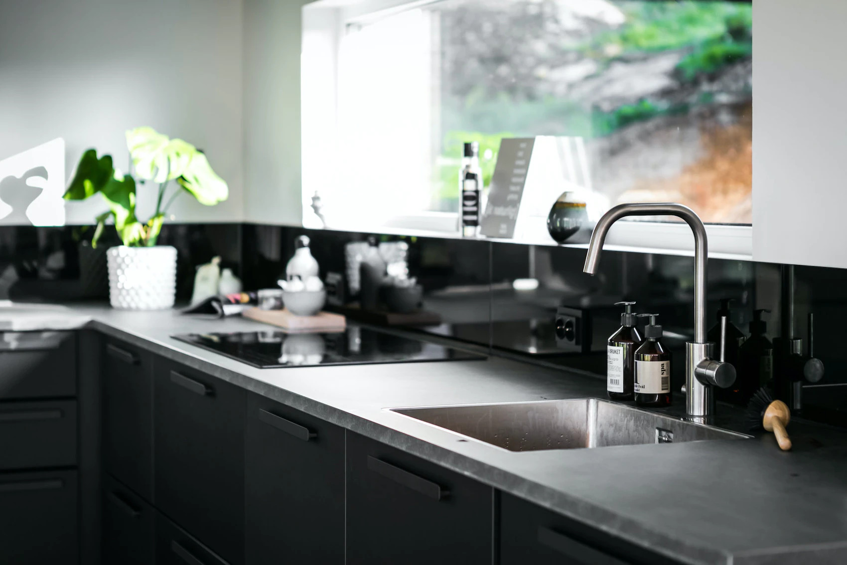 cuisine design noire