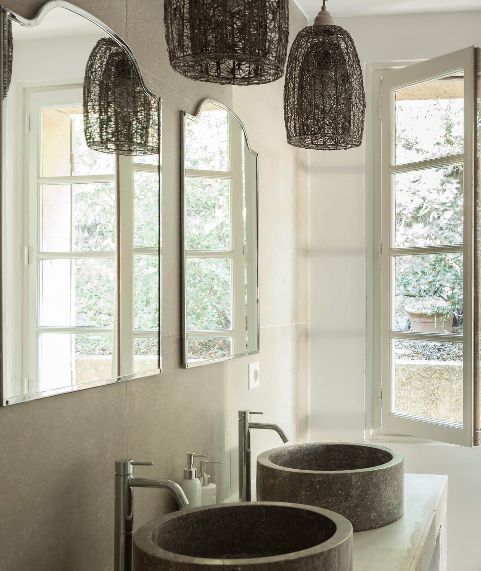 salle de bain design maison en pierre rénovée salle de bain design maison en pierre rénovée
