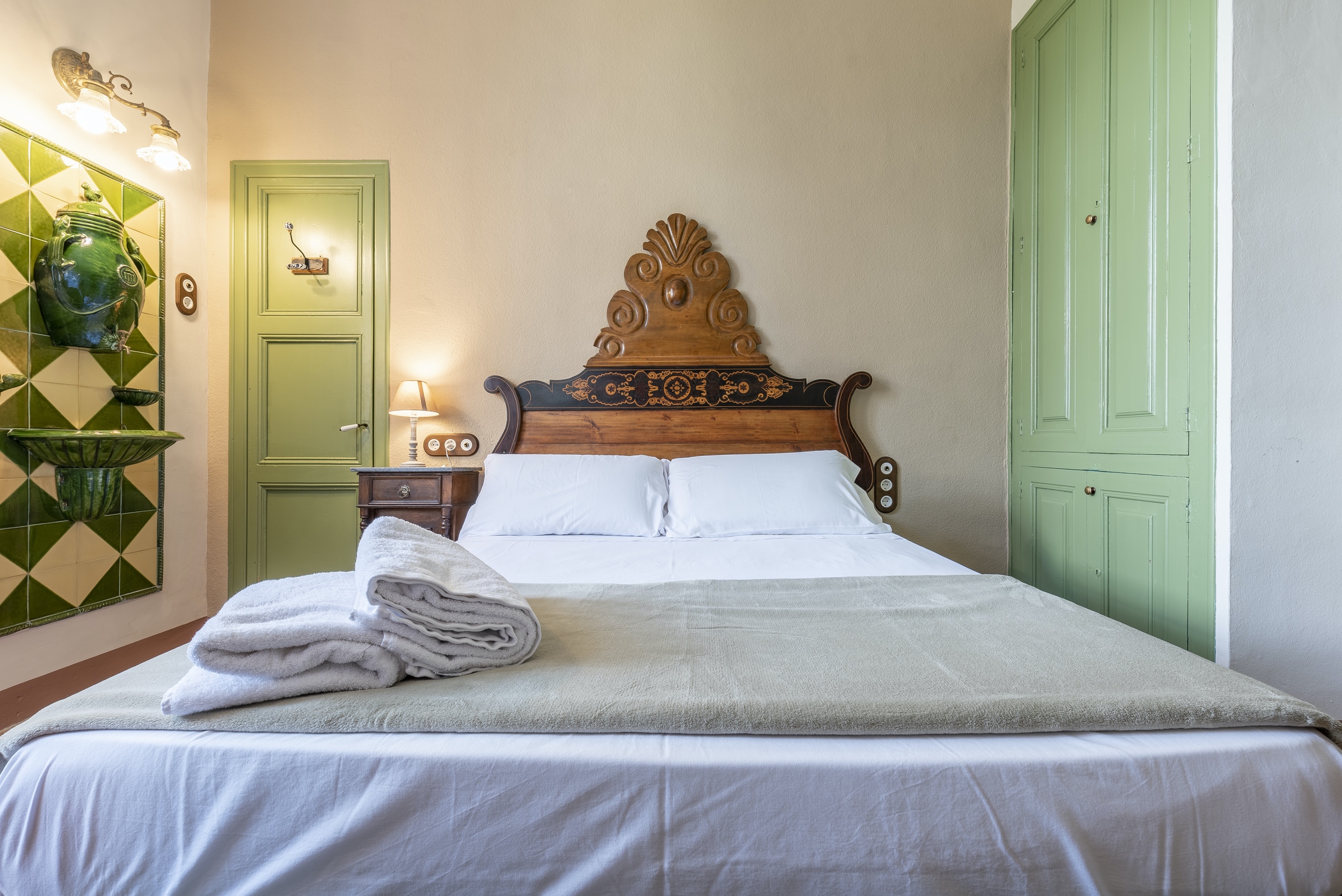 chambre Mas Barbat maison décoration rustique Espagne chambre Mas Barbat maison décoration rustique Espagne