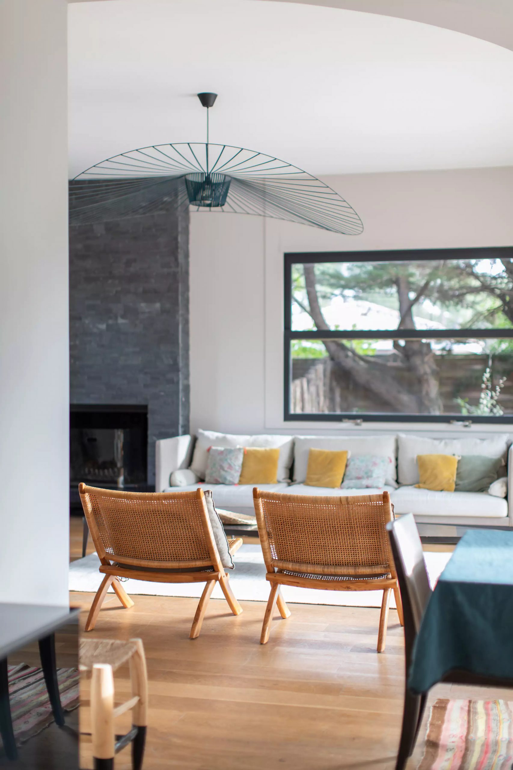 salon avec cheminée villa Neutra Le Cap Ferret salon avec cheminée villa Neutra Le Cap Ferret
