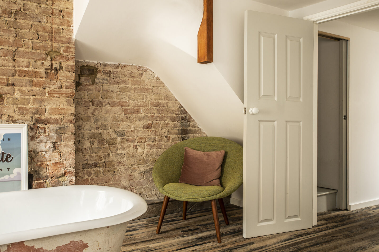 salle de bain rétro avec briques anciennes maison rénovée salle de bain rétro avec briques anciennes maison rénovée