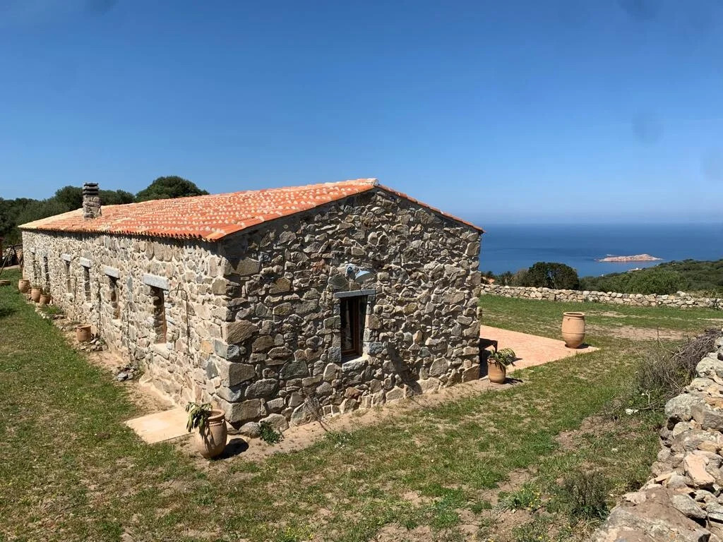 maison en pierres Sardaigne Lu Cannicsioni maison en pierres Sardaigne Lu Cannicsioni