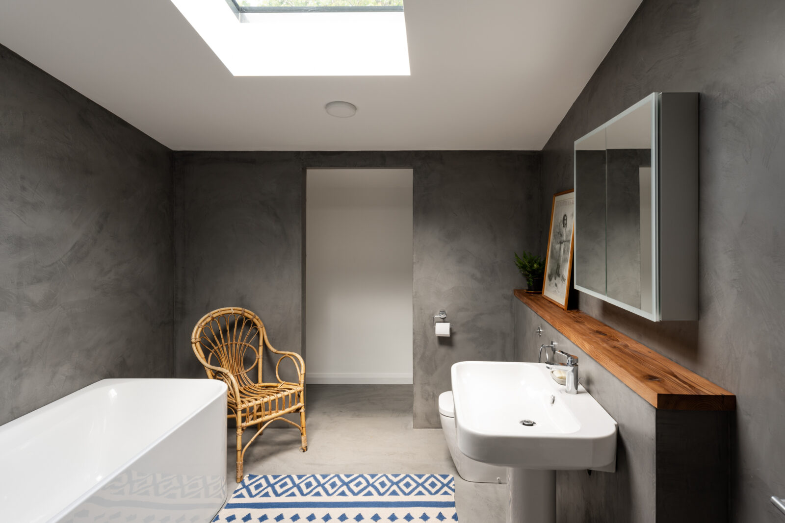 salle de bain design grise