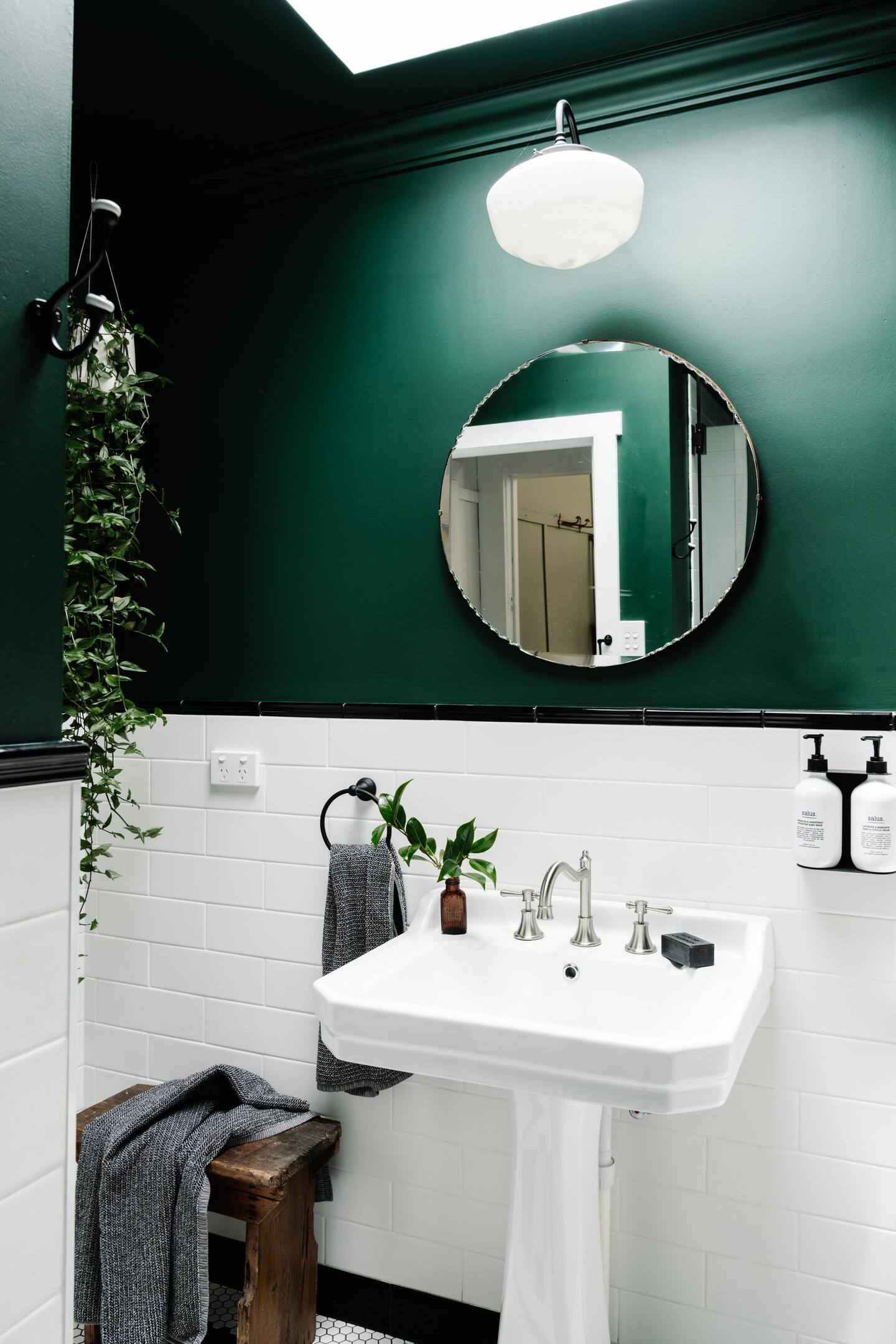 salle de bain mur vert décoration vintage salle de bain mur vert décoration vintage