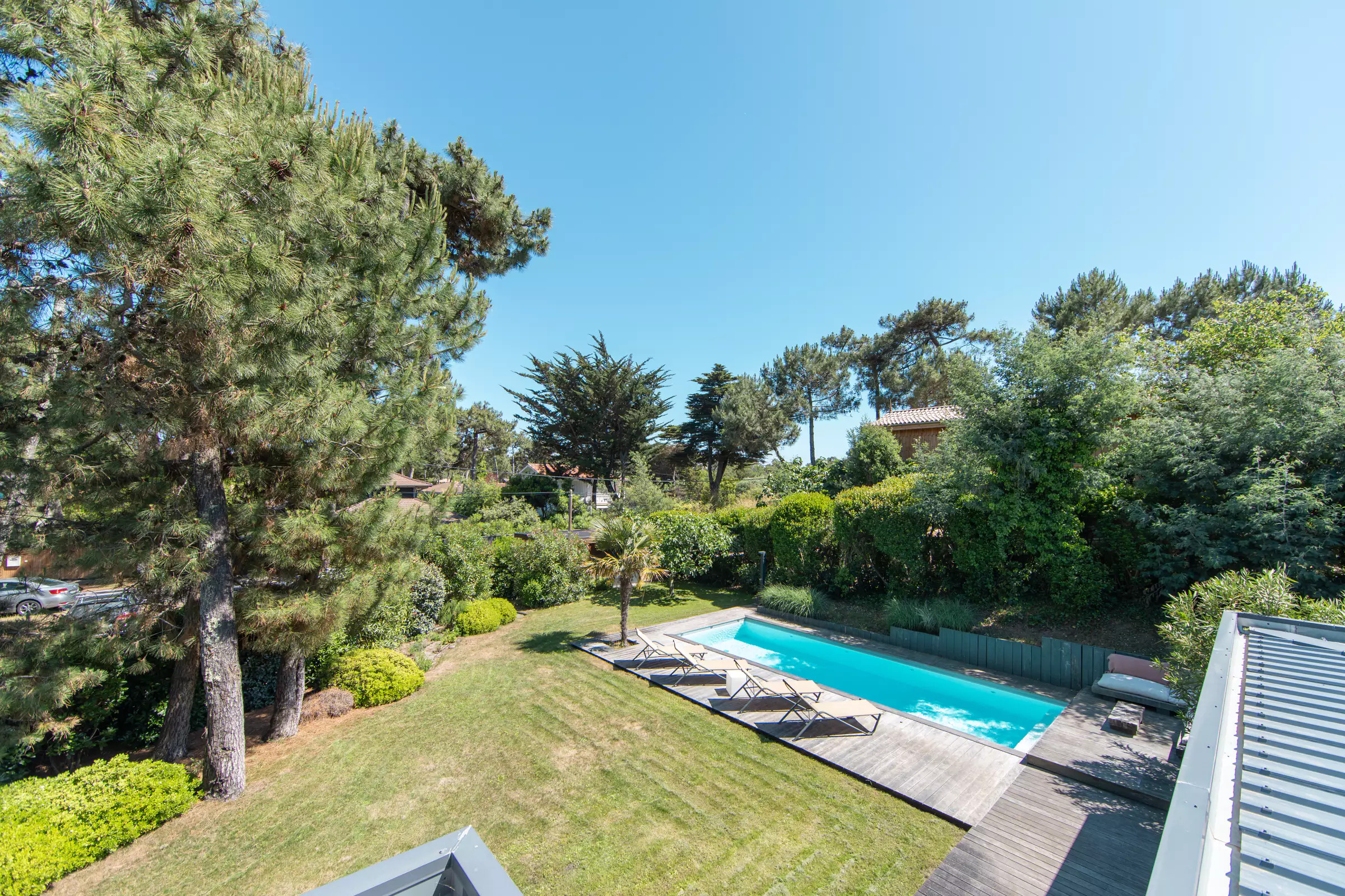 jardin avec piscine