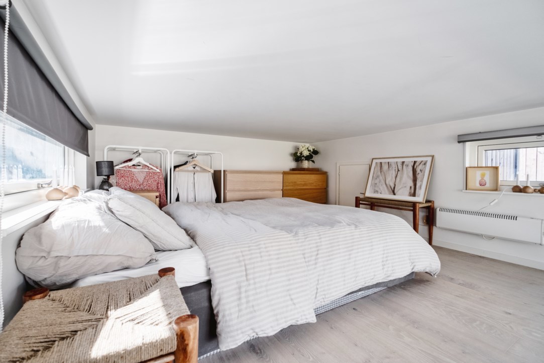 chambre sur mezzanine basse