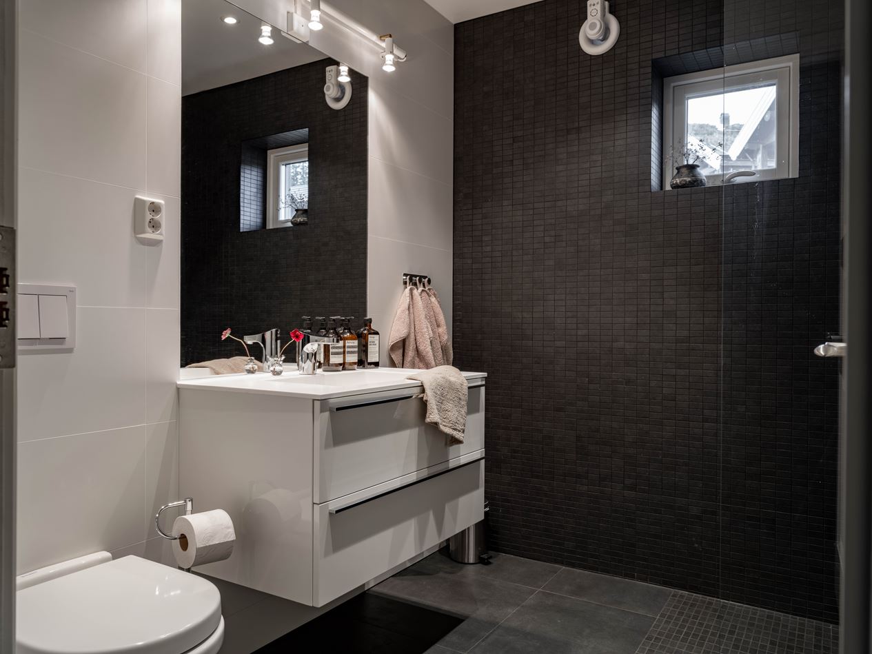salle de bain moderne blanche et noire salle de bain moderne blanche et noire