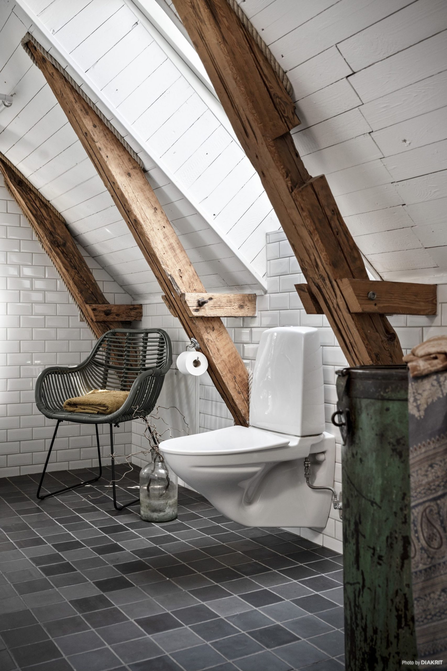 salle de bain mansardée maison rénovée salle de bain mansardée maison rénovée