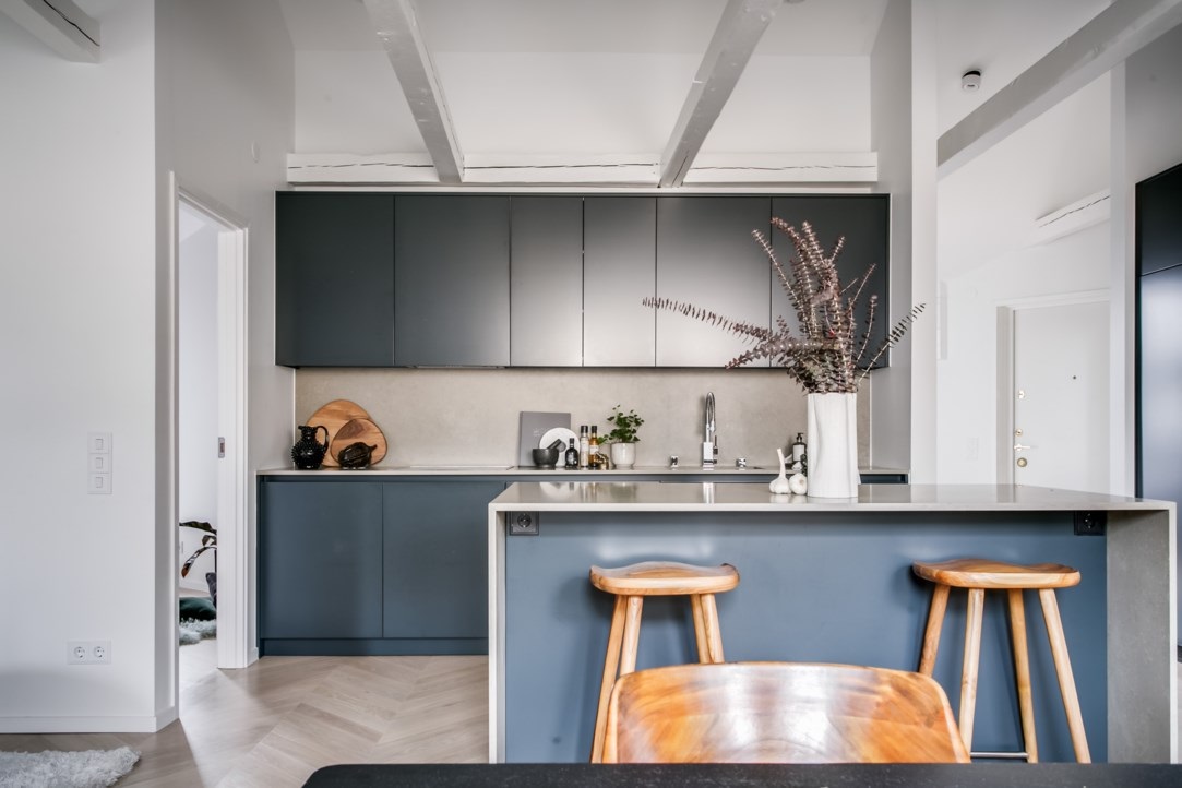 cuisine ouverte bleue décoration contemporaine