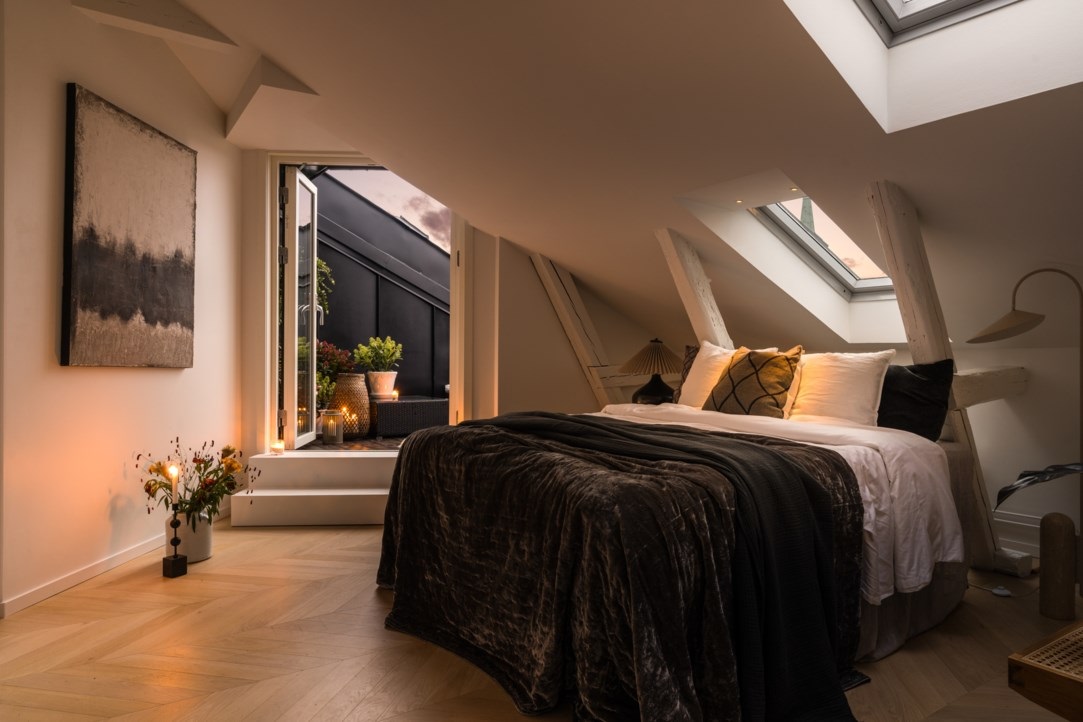 chambre mansardée décoration contemporaine