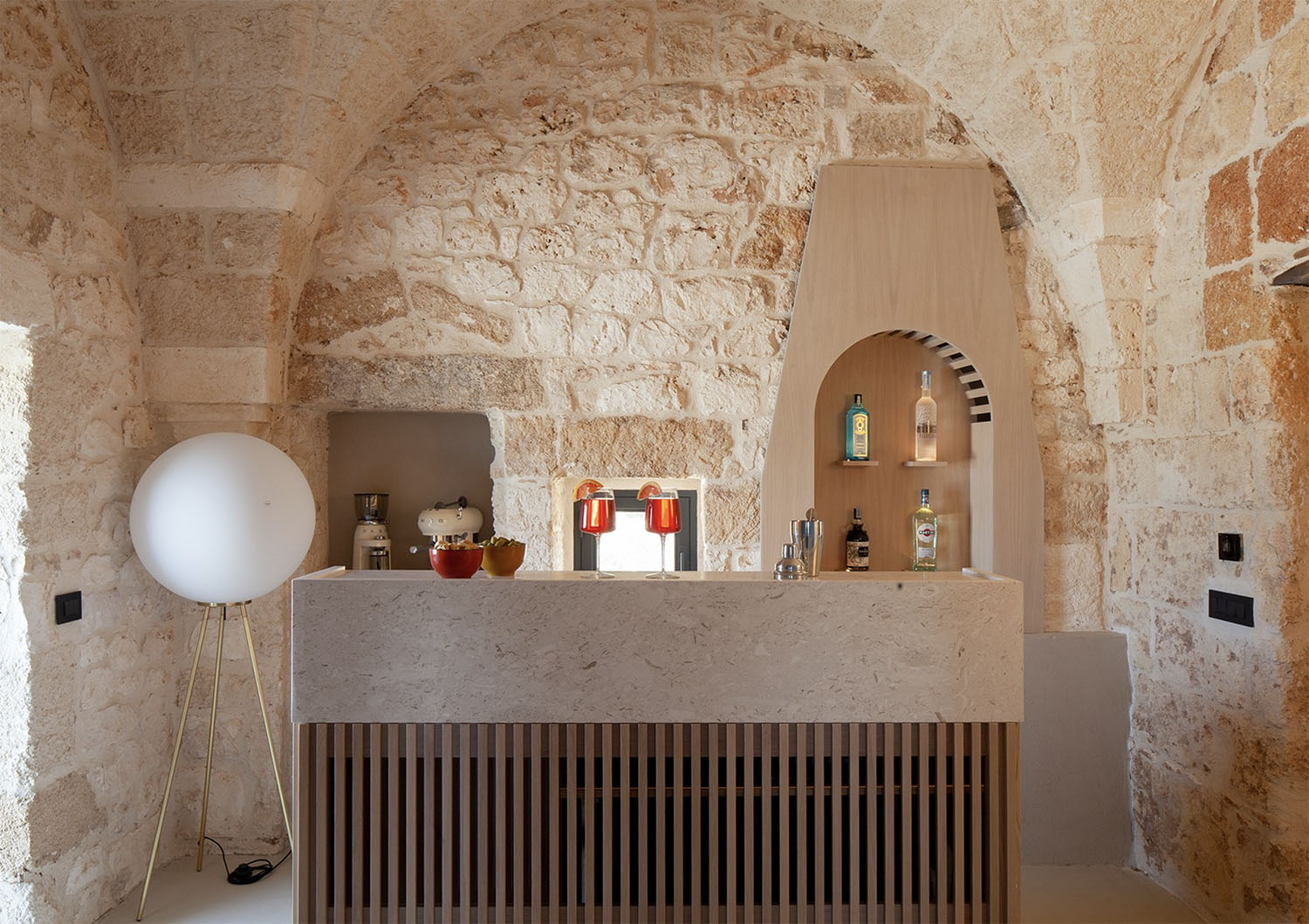 bar Masseria Belvedere maison en pierre rénovée dans les Pouilles bar Masseria Belvedere maison en pierre rénovée dans les Pouilles