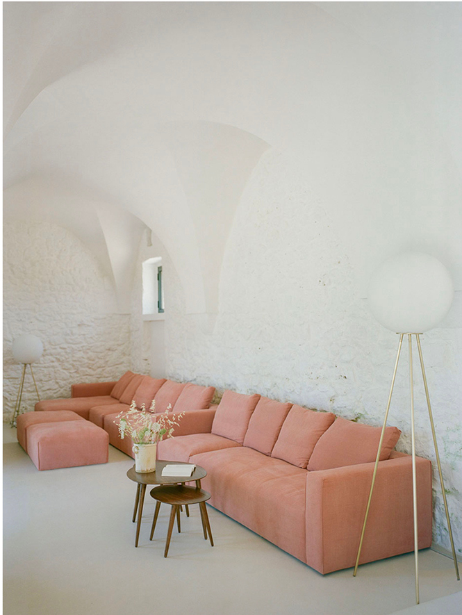salon avec arche en pierre Masseria Belvedere salon avec arche en pierre Masseria Belvedere