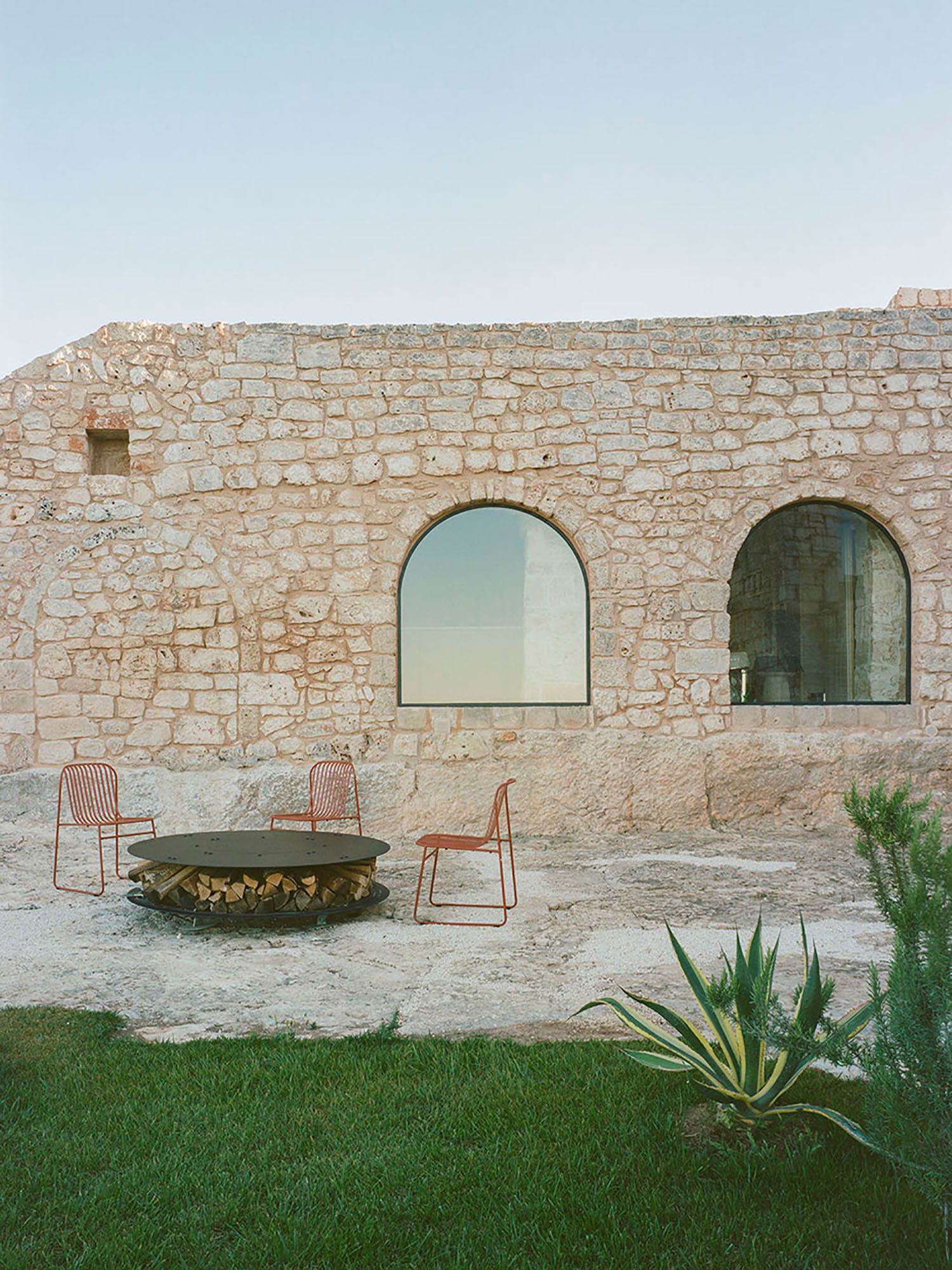terrasse Masseria Belvedere maison en pierre rénovée dans les Pouilles terrasse Masseria Belvedere maison en pierre rénovée dans les Pouilles