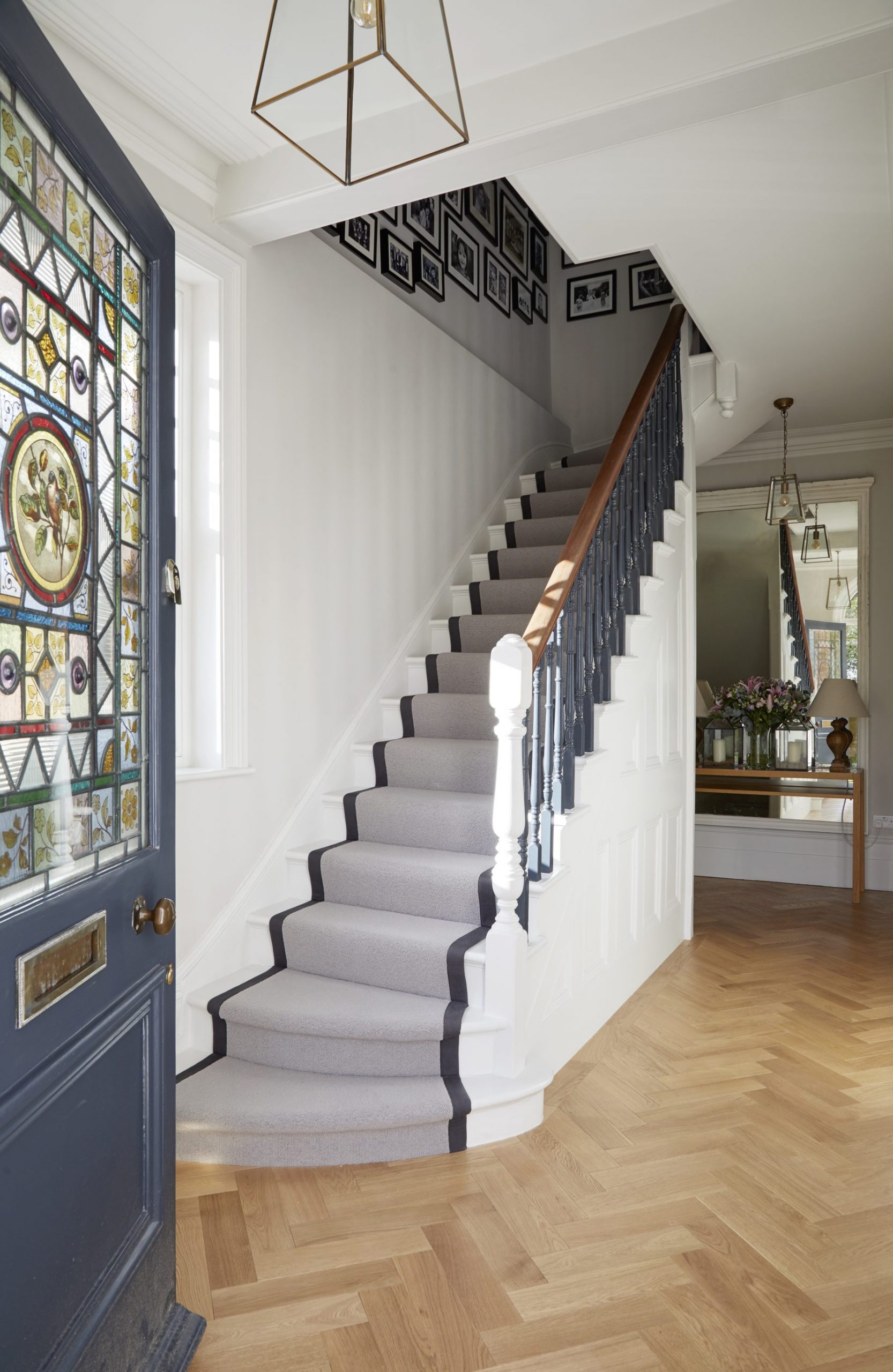 entrée avec parquet à chevrons