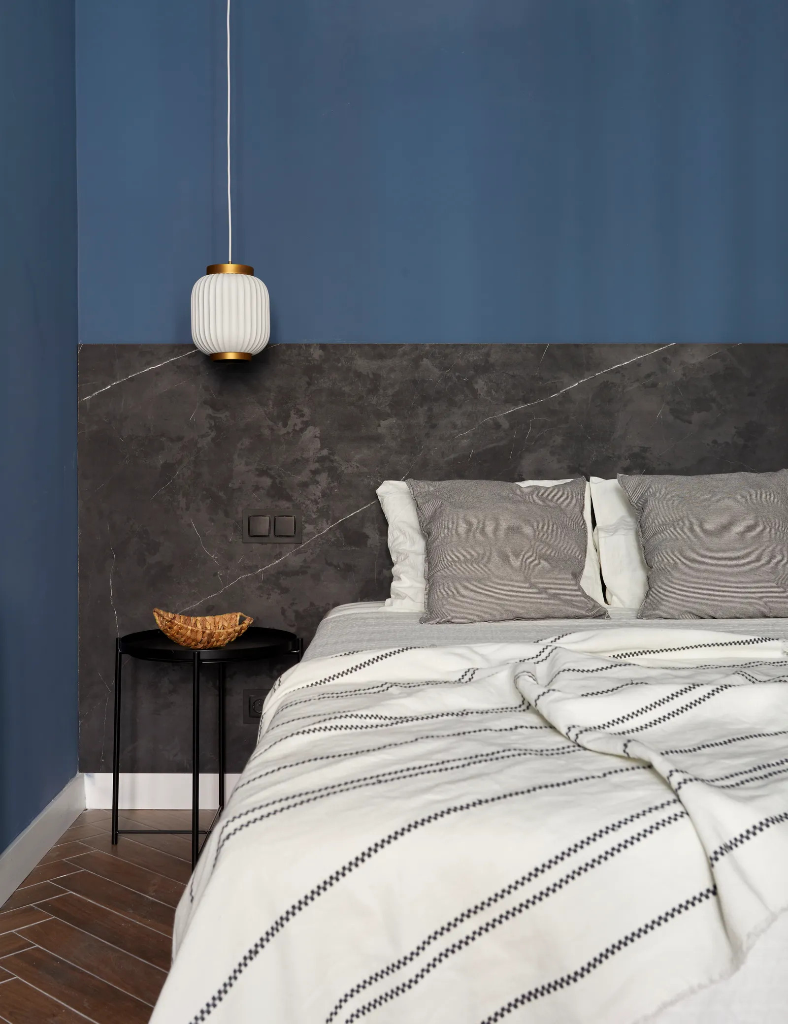 chambre mur bleu appartement 27m2 chambre mur bleu appartement 27m2