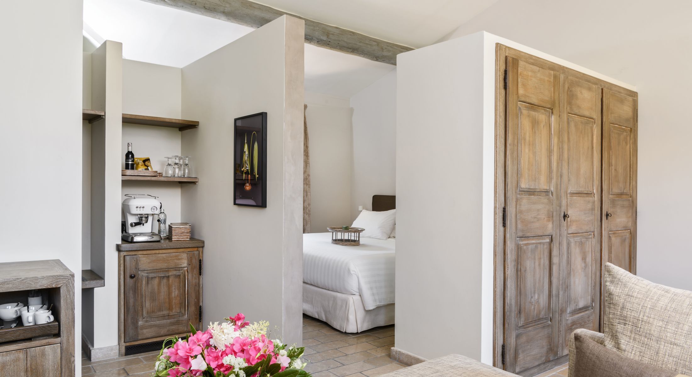 chambre maison en pierre Provence chambre maison en pierre Provence