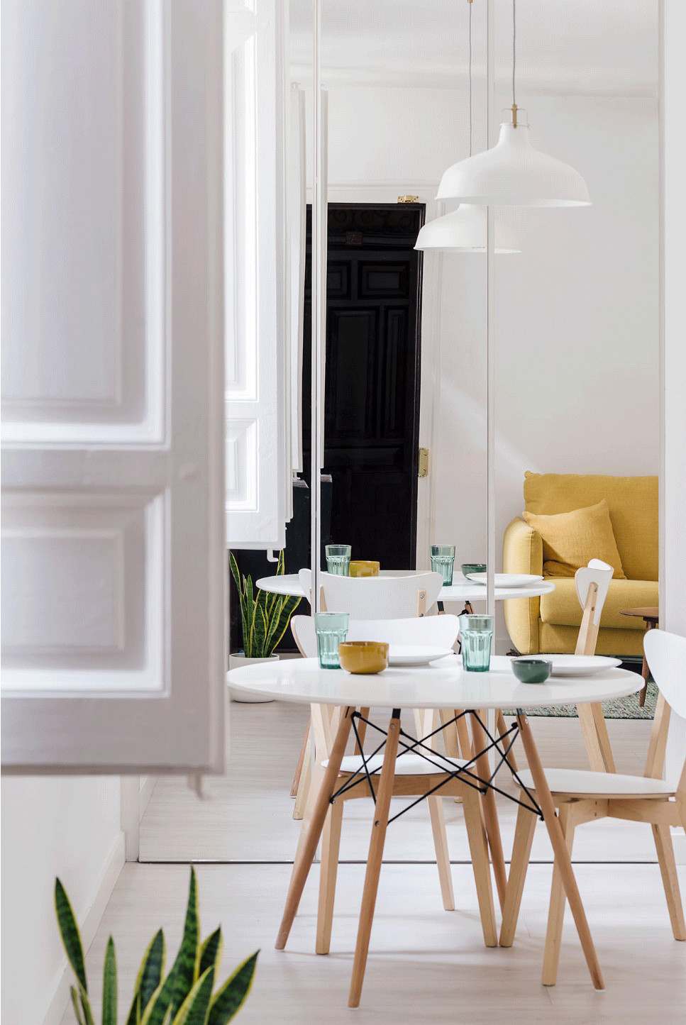 salle à manger décoration design blanche