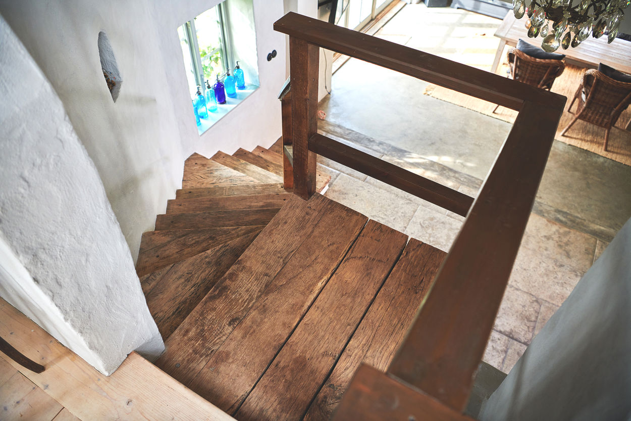vieil escalier en bois vieil escalier en bois