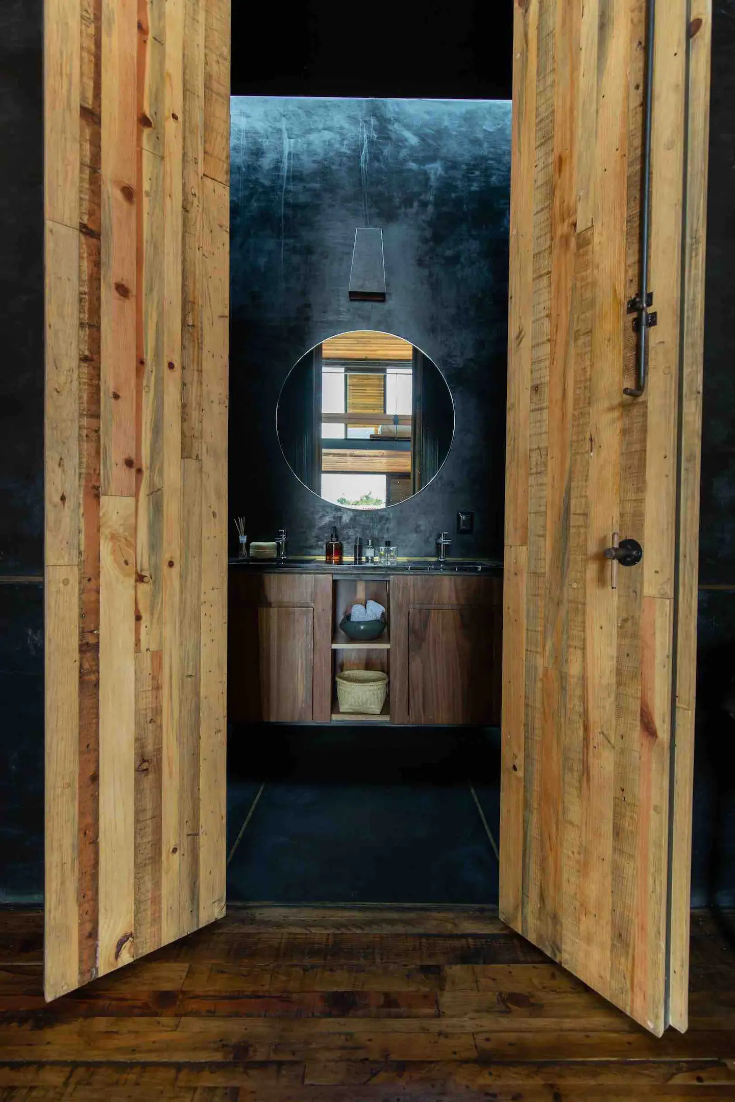 salle de bain pierre noire et bois salle de bain pierre noire et bois