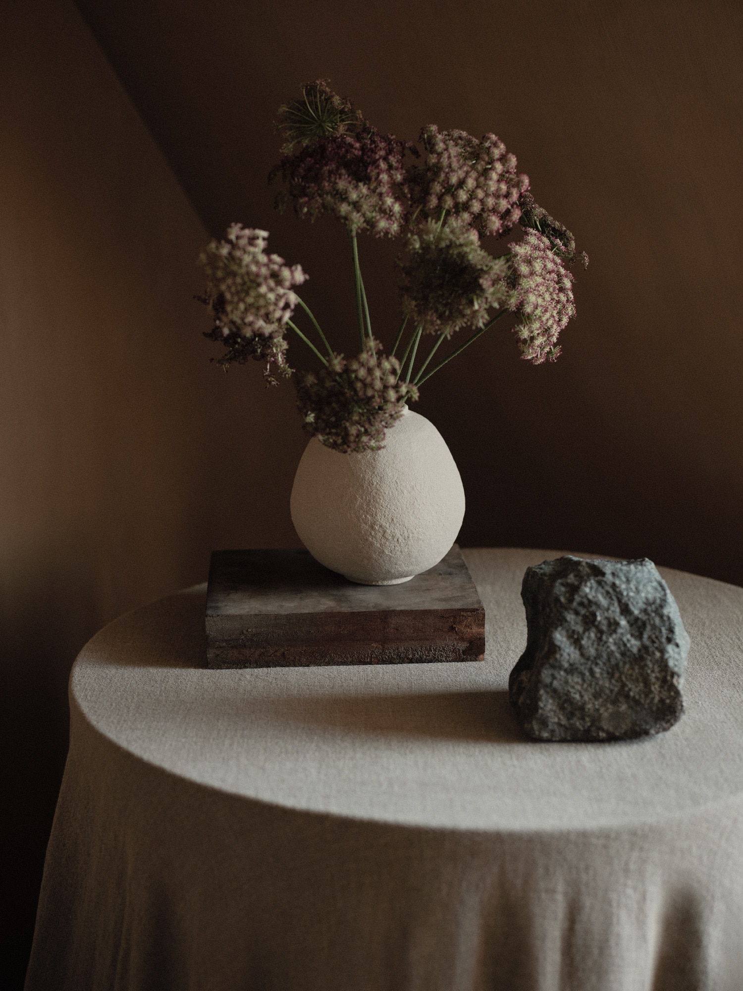 vase beige rustique vase beige rustique
