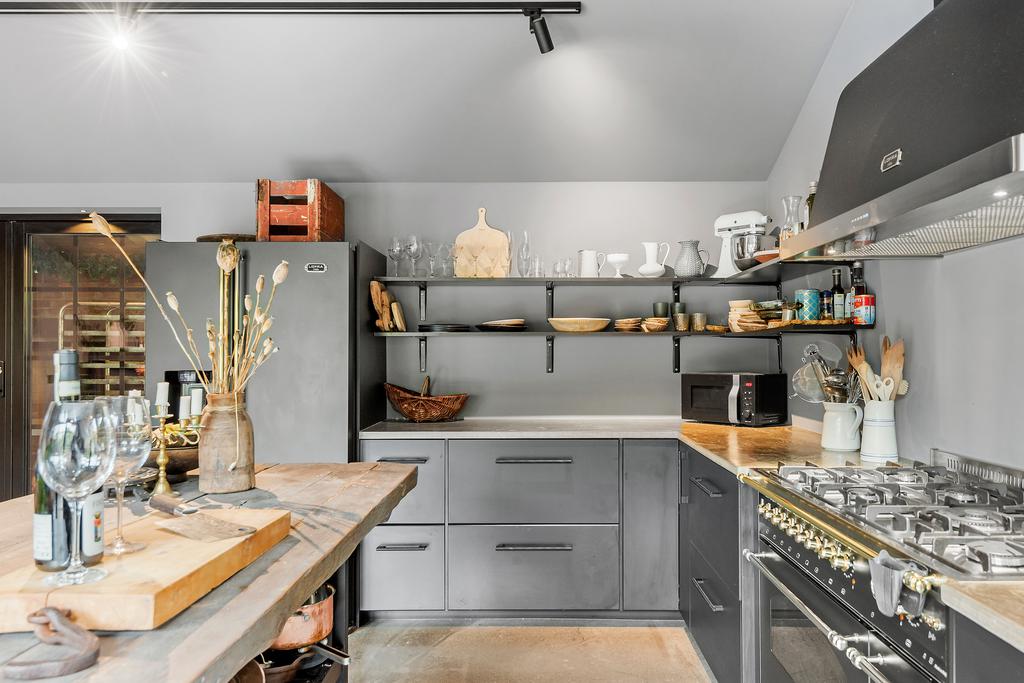 cuisine grise design avec îlot bois cuisine grise design avec îlot bois