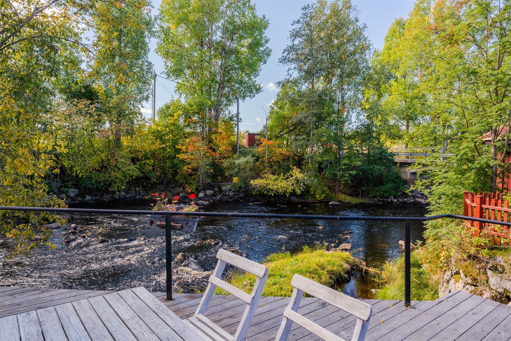 terrasse sur rivière terrasse sur rivière