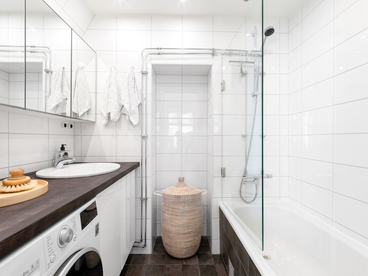 salle de bain blanche