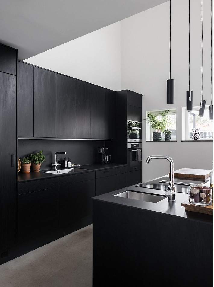 cuisine design avec îlot maison bois noir cuisine design avec îlot maison bois noir