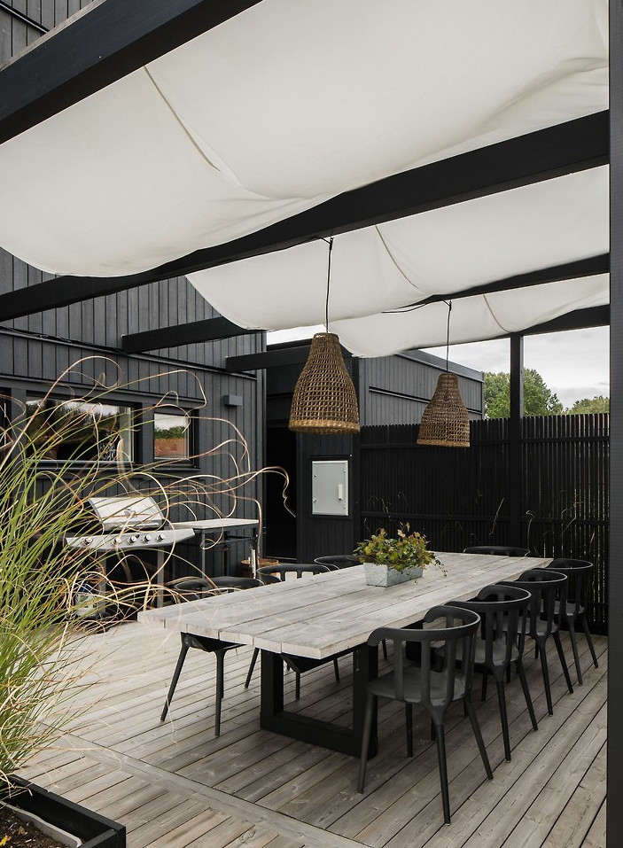 terrasse couverte avec pergola maison bois noir terrasse couverte avec pergola maison bois noir