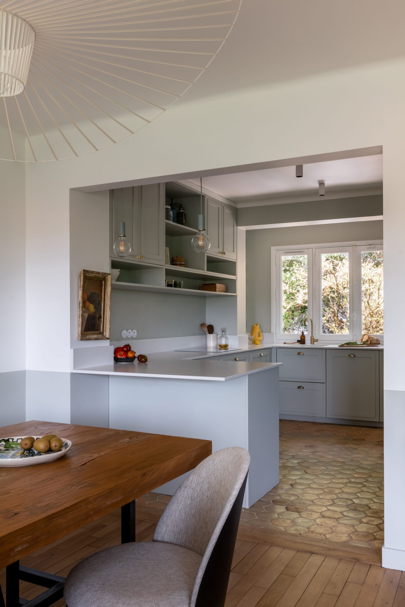cuisine maison rénovée Paris par Camille Hermand