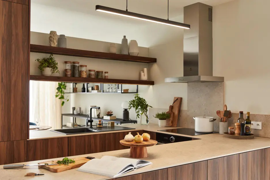 cuisine design Leroy Merlin avec passe-plat
