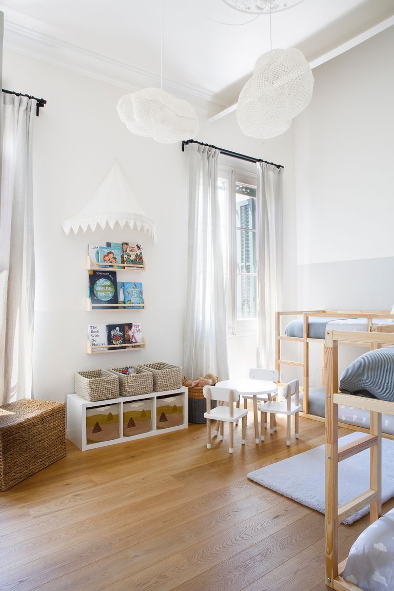 chambre dortoir pour quatre enfants décoration contemporaine