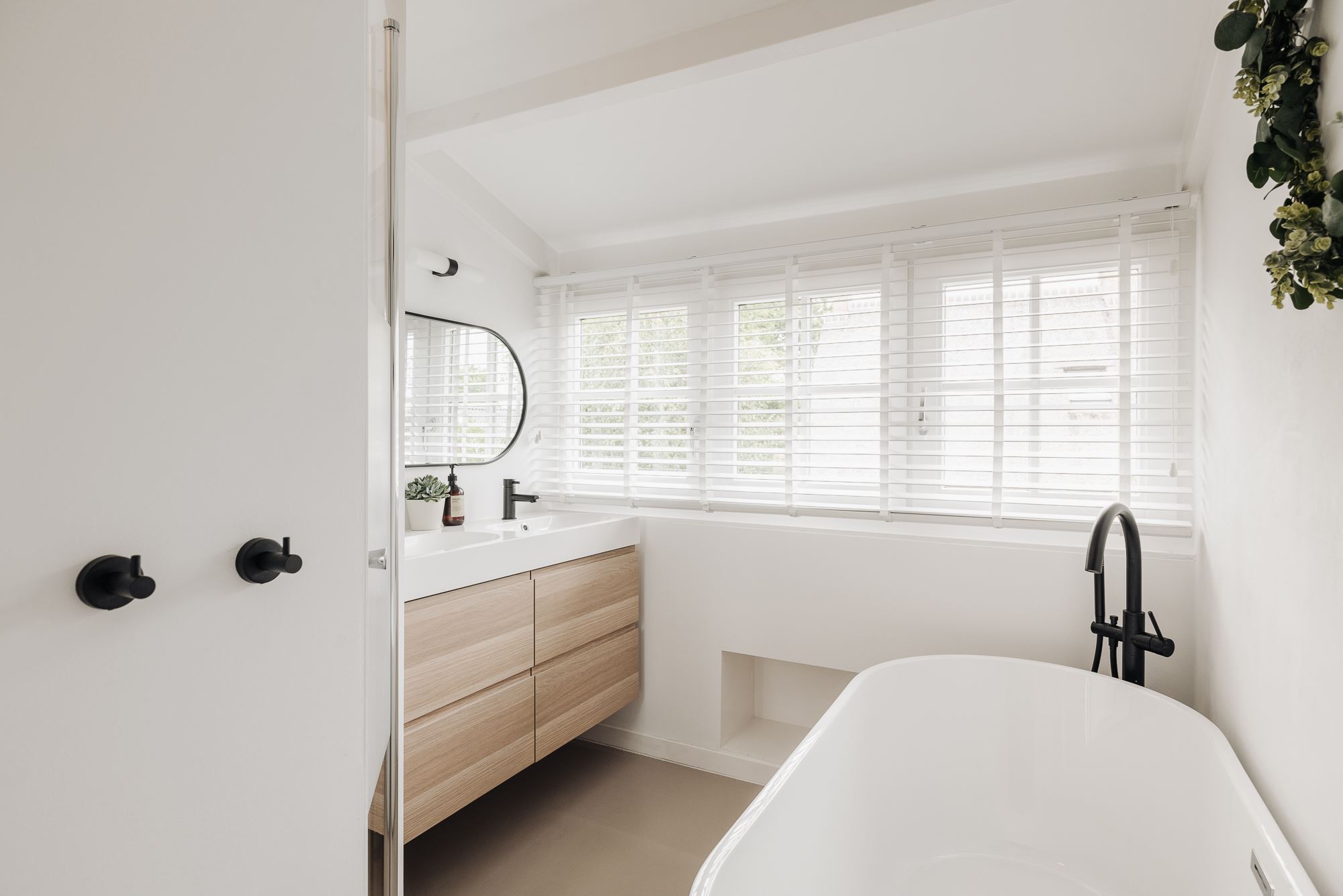 salle de bain blanche et bois salle de bain blanche et bois