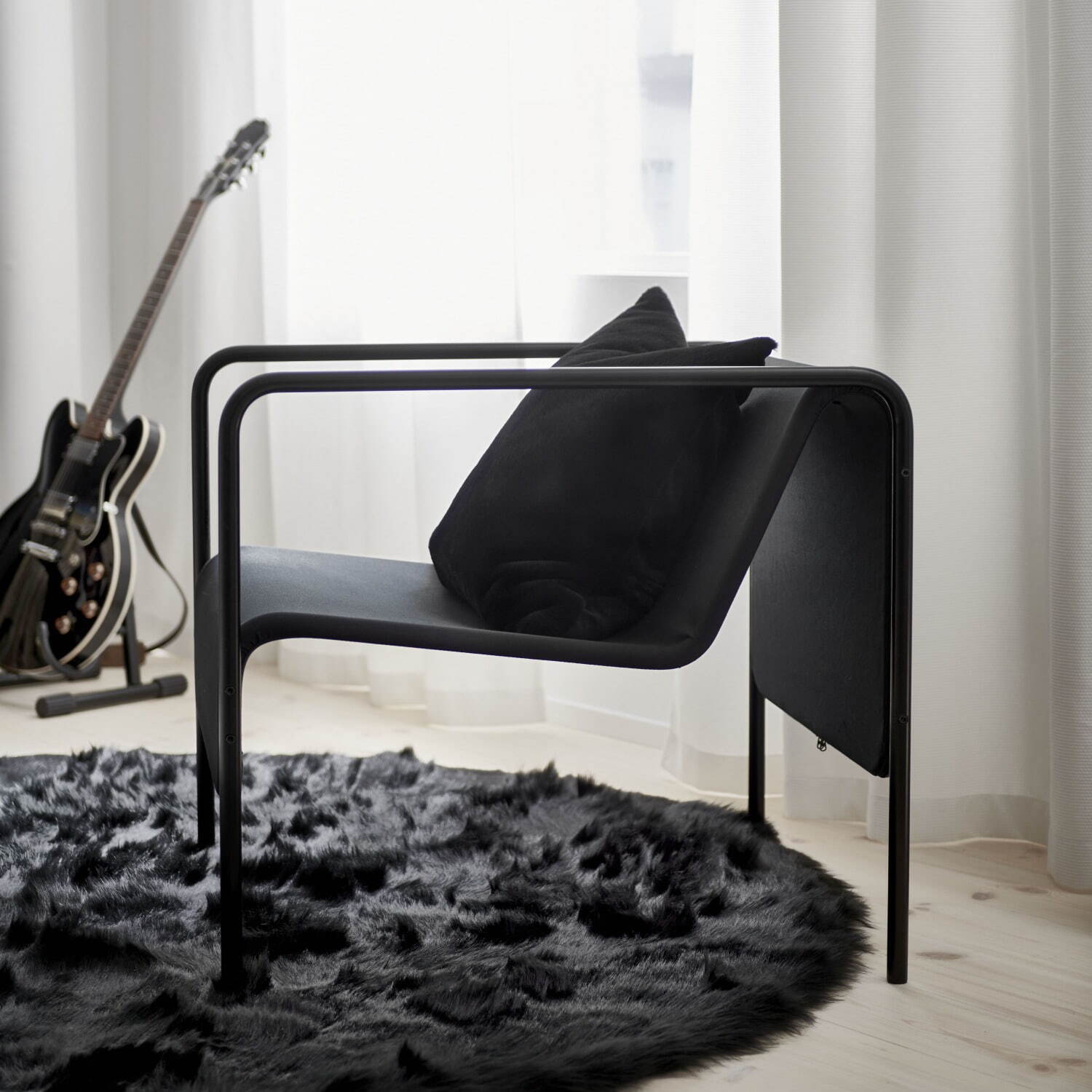 fauteuil noir design IKEA Catalogue 2023 fauteuil noir design IKEA Catalogue 2023