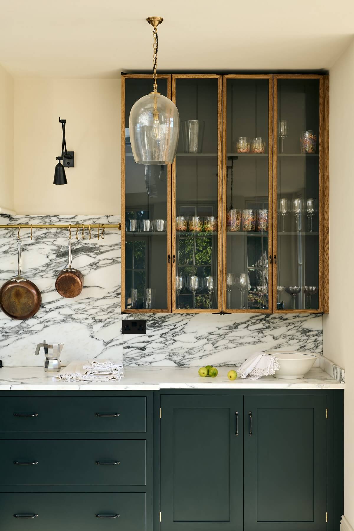 grande cuisine équipée deVOL verte type shaker