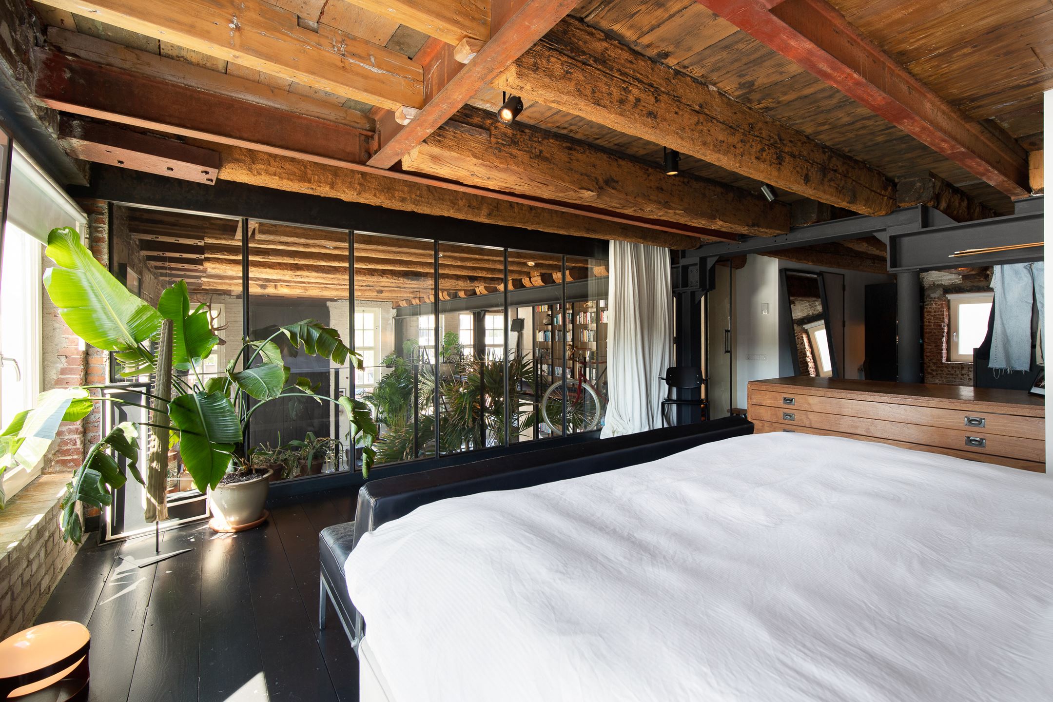 chambre avec poutres et verrière loft chambre avec poutres et verrière loft