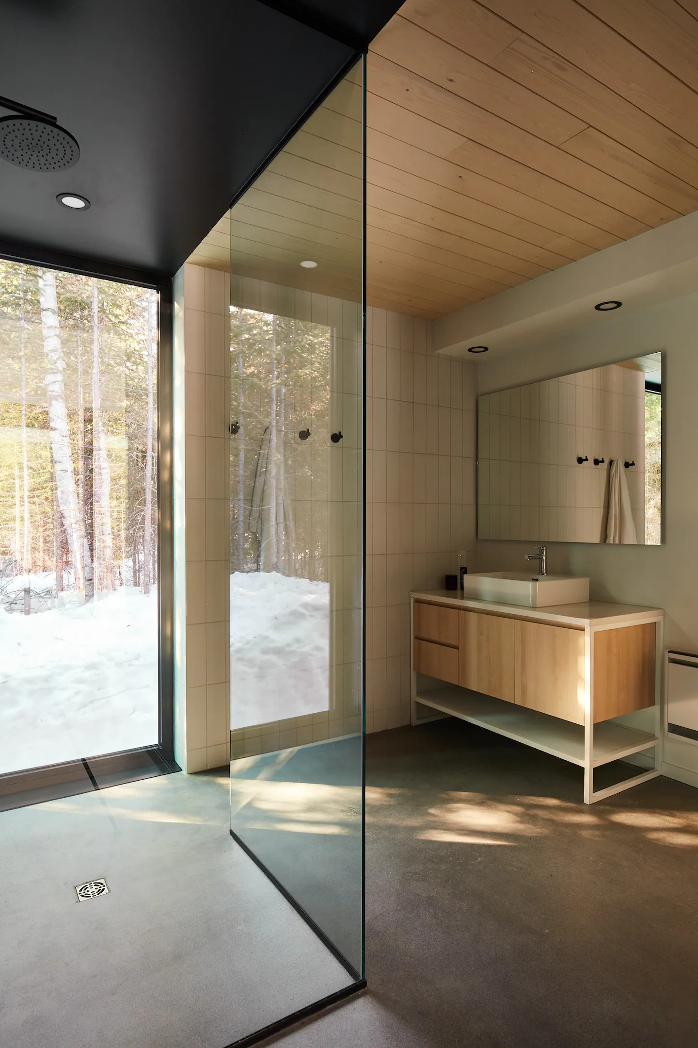 salle de bain avec baie vitrée décoration design salle de bain avec baie vitrée décoration design