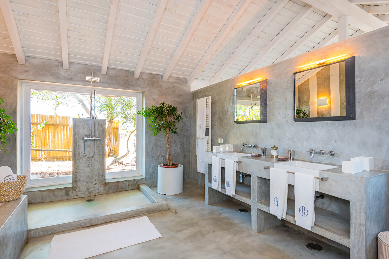 salle de bain béton maison Comporta salle de bain béton maison Comporta