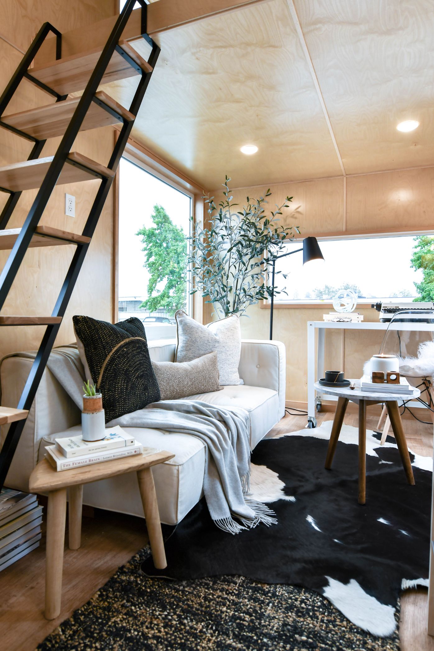 salon tiny house